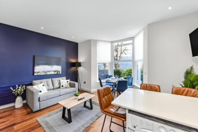 Sleek & Stylish Urban Escape-Ideal for 3!